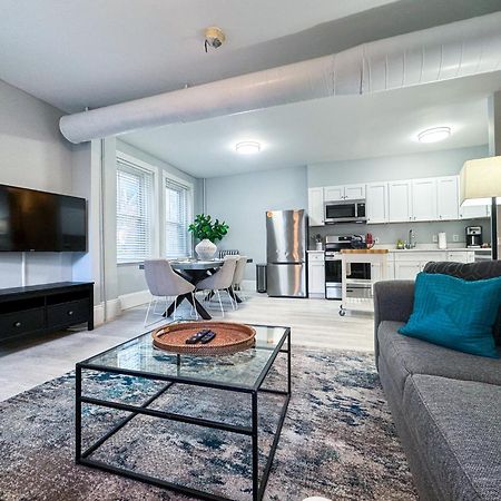 Huge,3 Bed,2Bath,Public Transport,Boston,Sleeps 9 Διαμέρισμα Μπρούκλαϊν Εξωτερικό φωτογραφία